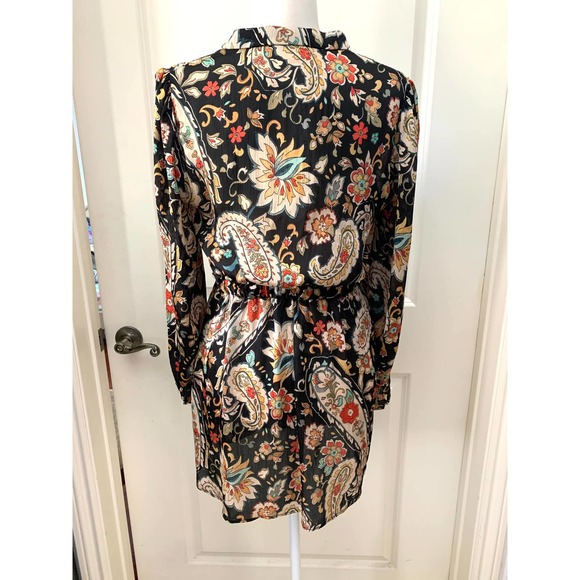 Zara Paisley Floral Printed Short V-neck Dress in Black - Picture 11 of 15